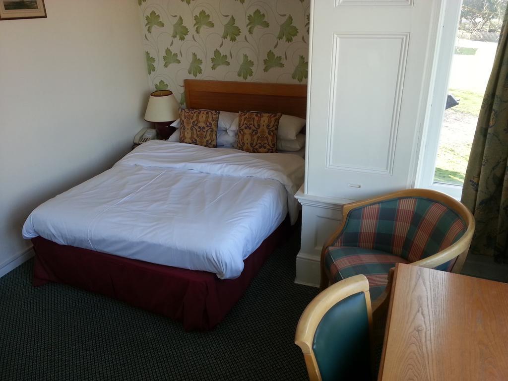 Cadogan Hotel Newmarket  Esterno foto
