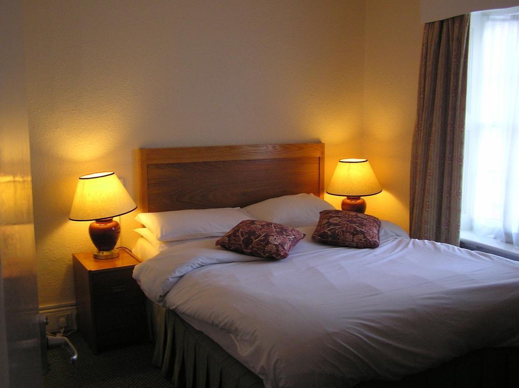 Cadogan Hotel Newmarket  Esterno foto
